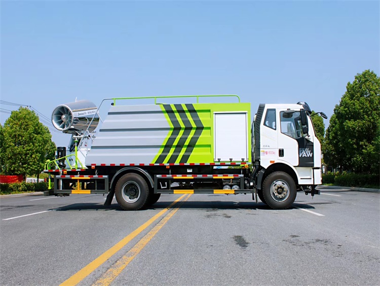 鄭通霧炮機廠家生產研發車載式霧炮機實拍圖